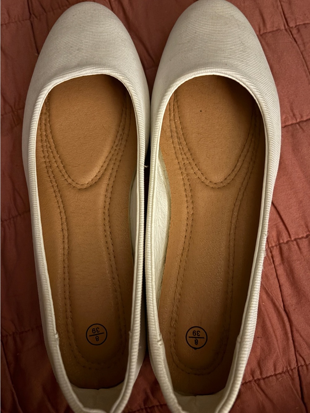Women’s White Ballet Flats